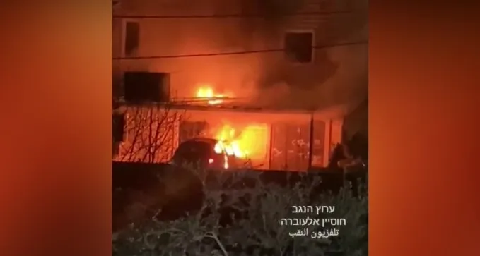 אנרכיה בנגב: קטטה המונית, יריות, בתים הועלו באש (תיעוד)