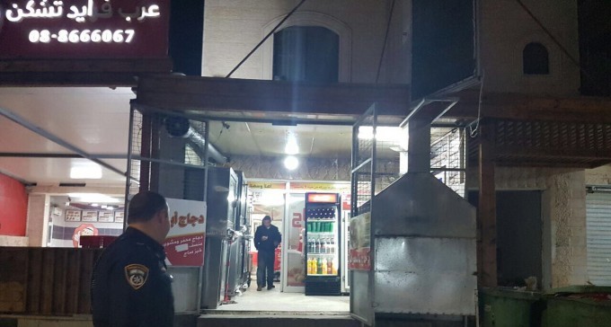 צו סגירה ל-15 יום לחנות עופות שהעסיקה שב''ח