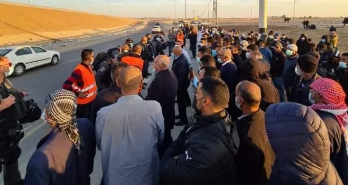 הפגנה של תושבי הפזורה: ''קק''ל נוטעת עצים כדי לעקור אותנו''