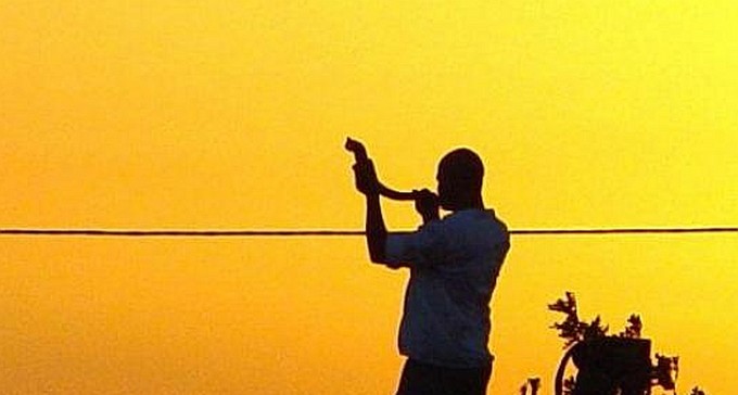 צפו בשני ביצועים מרגשים ו