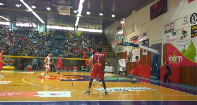 הפסד בהפרש של סל: ההכרעה ברבע הגמר עוברת לקונכייה