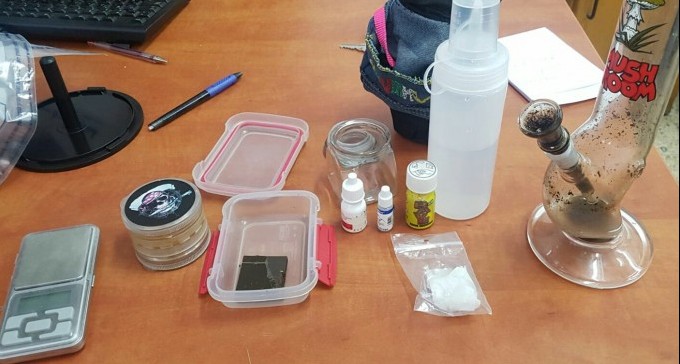 נתיבות: המשטרה פשטה על בית פרטי - ומצאה סמים בכמות גדולה