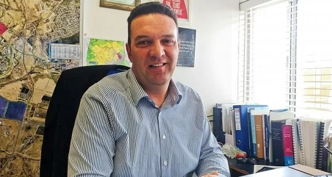 קריאה לפטר את סגן ראש עיריית באר שבע, בשל דבריו נגד הימין