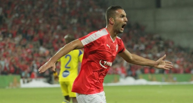 הערב במושבה: בן שהר אין, פקהארט אאוט?