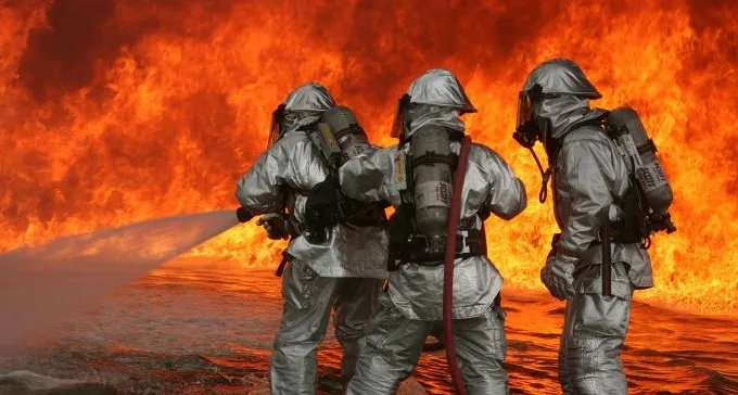 מצדיעים לכבאים!
