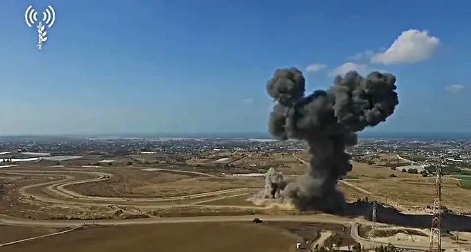 ימים של מתיחות בנגב: צה''ל חשף את סרטון פיצוץ מנהרת הטרור