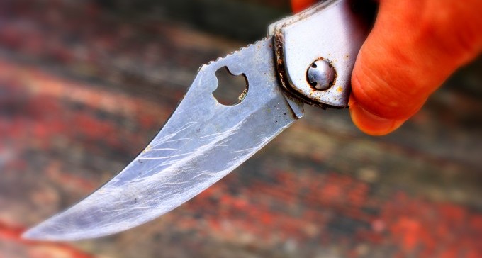 דימונה: בן 55 נדקר, מצבו קשה