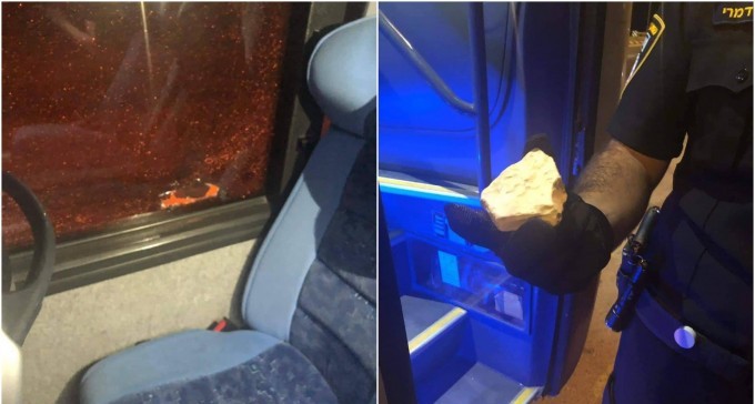 צפו: אוטובוס שהסיע עובדים נרגם באבנים בכביש ב''ש-דימונה