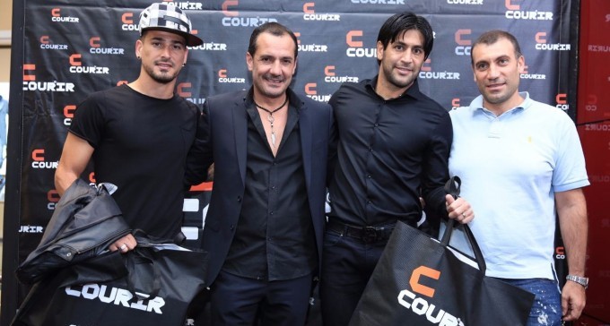 שחקני הפועל באר שבע הגיעו לפתיחת סניף רשת נעלי האופנה courir בב