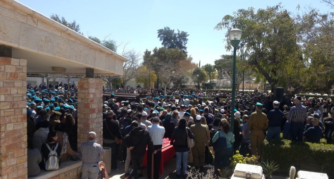 אלפים ליוו בדרכו האחרונה את סמ''ר גל קיידאן, שנרצח בפיגוע באריאל