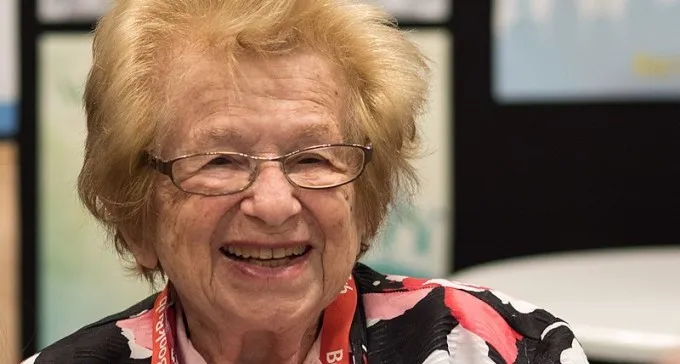 ד''ר לאות כבוד מאוני' בן גוריון לסקסולוגית ד''ר רות וסטהיימר