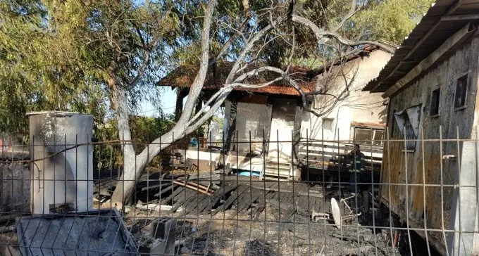 בית עולה באש במושב ניר עקיבא