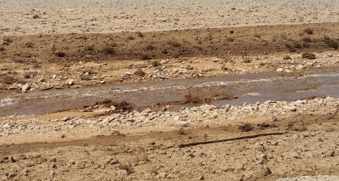 בריכת אגירה ברותם אמפרט קרסה, עשרות אלפי קוב חומצה זרמו לנחל