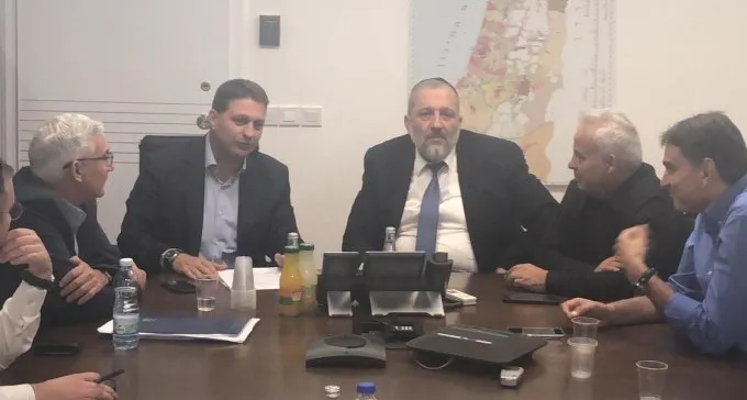 בוטלה השביתה ברשויות המקומיות שתוכננה למחר