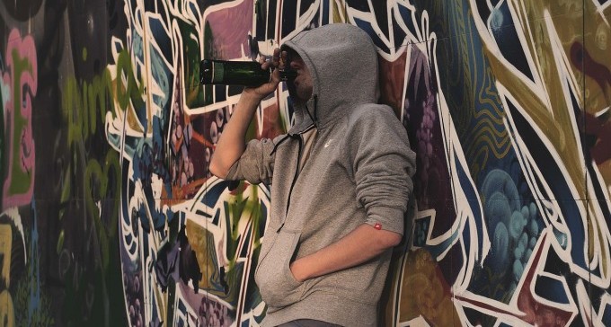 נער נדקר במועדון בעיר העתיקה - והמקום נסגר בצו עד סוף החודש