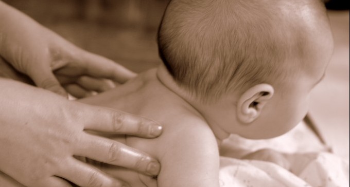 13 דברים שכדאי לדעת על עיסוי תינוקות