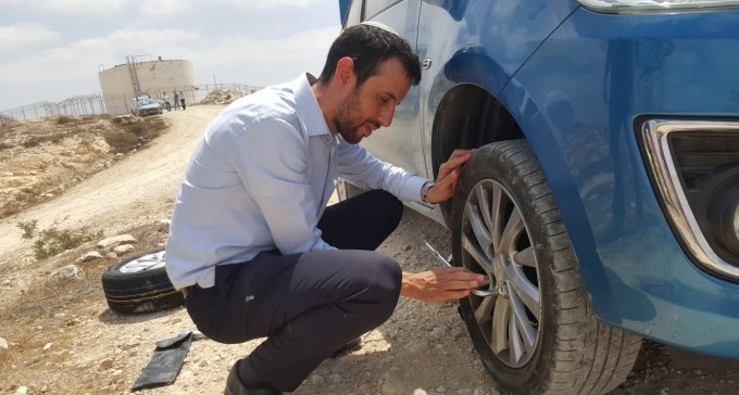 ''אם תרצו'' באו לסייר בנגב - וחזרו לרכבים מפונצ'רים