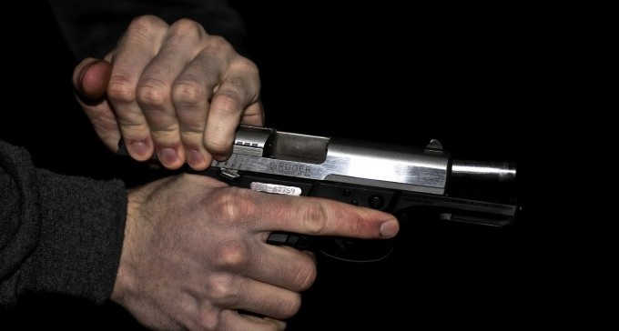 גבר ואישה נורו בפזורה, חיפושים אחר היורים