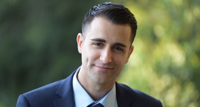 'אין תחליף למגע האנושי'