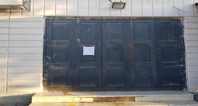 צו סגירה למספרה שהעסיקה שוהים בלתי חוקיים