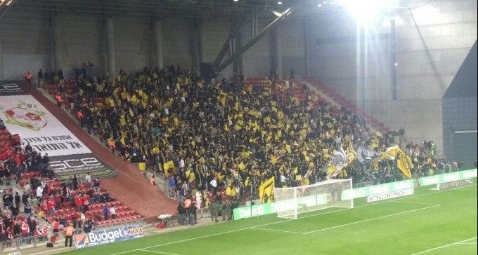 אלימות בטרנר: חברי ''לה פמיליה'' היכו עובדי תחזוקה אחרי המשחק