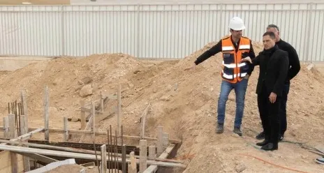 בית כנסת נוסף ומפואר מוקם בסיגליות, ראש העיר סייר במקום