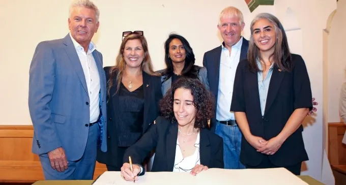 נחתם הסכם ערים תאומות בין ב''ש למינכן