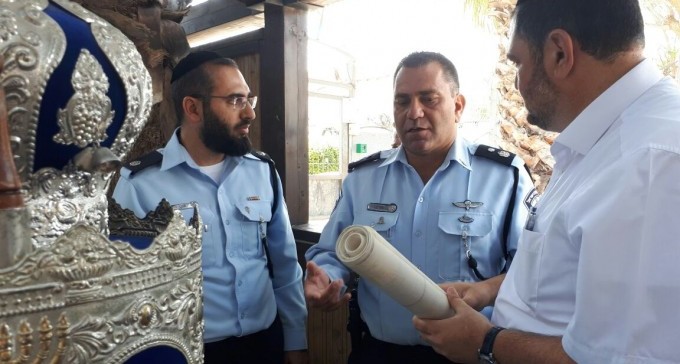 נתיבות: לא עמד בכתיבת ספר תורה, אז גנב אחד מוכן