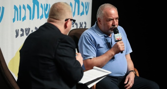 ריח בחירות? ליברמן: ''לא מבין למה המשותפת בכנסת ולא ברמאללה''