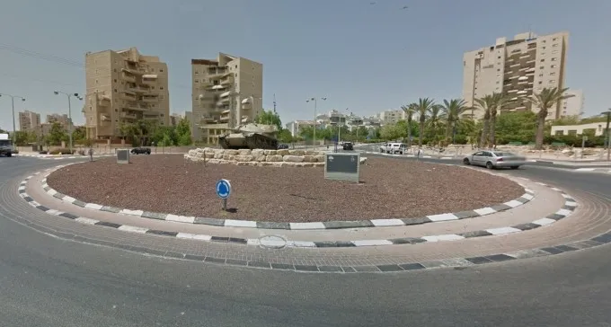 הככר תוקטן, הטנק יישאר: זה הפתרון של עיריית באר שבע לפקקים