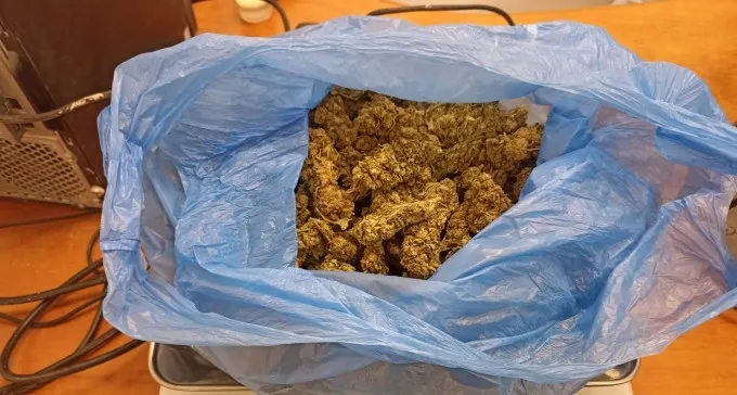 פשיטה על תחנת סמים סמוך לפארק הנחל, 2 נעצרו