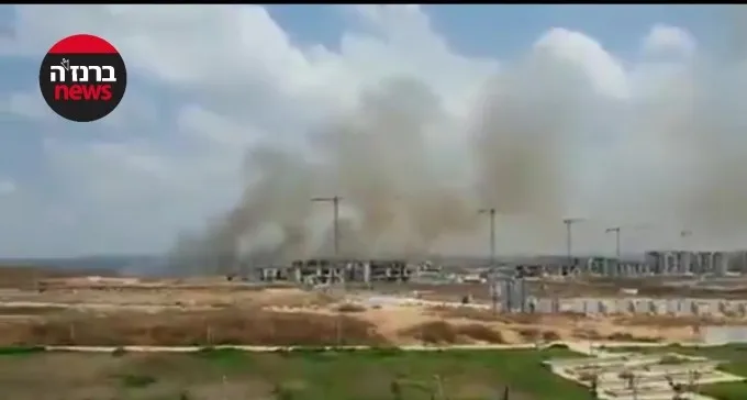 צפו: דליקה בשדרות, עשרות בלוני חבלה מופרחים מהרצועה