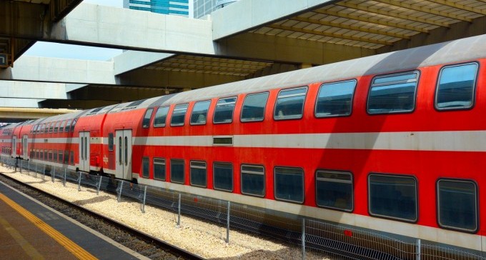 אלפי חיילים בדרכים: 