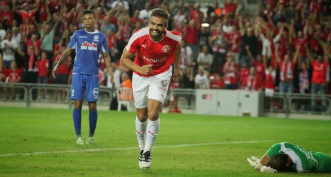 אלופה אמיתית - דורסנית, מוחצת, 0-5