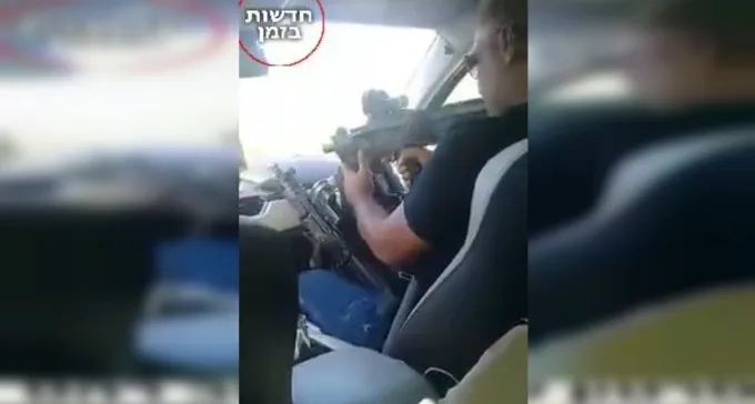 צפו בדרום הפרוע: בג'יפ, עם שלשה רובי תבור