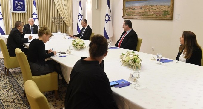 לא ריבלין, אלא הקורונה: האם תקום ממשלת אחדות רחבה?