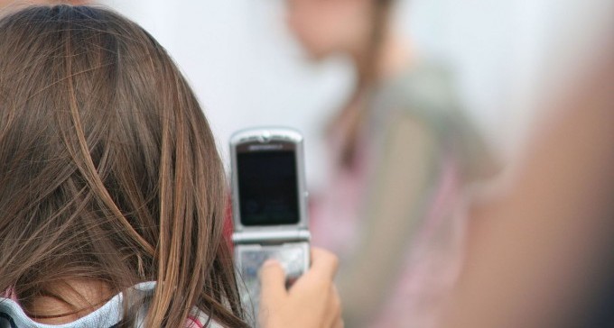 נערה מהדרום נפלה קורבן לבריונות רשת. מה עשו עם זה במשטרה?