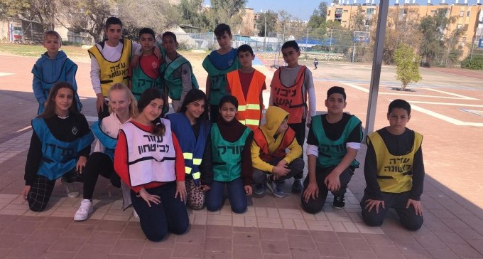 תלמידים ביישובי הנגב תרגלו התמודדות עם ירי טילים