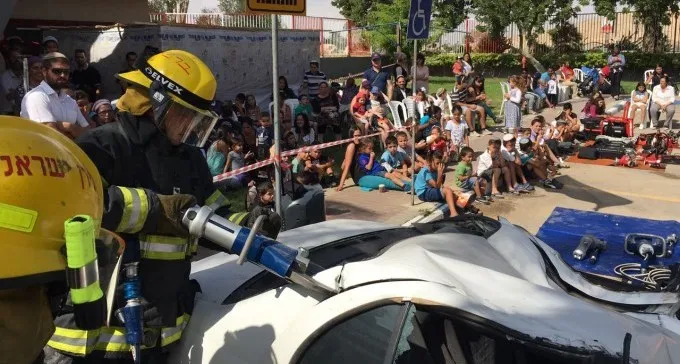במלוא הקצף: יום חגיגה בתחנות הכיבוי בנגב