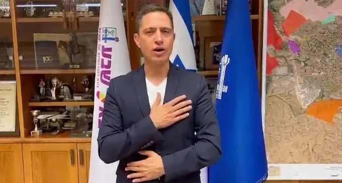 צפו: ראש עיריית באר שבע מברך את מתנדבי משמר השכונה