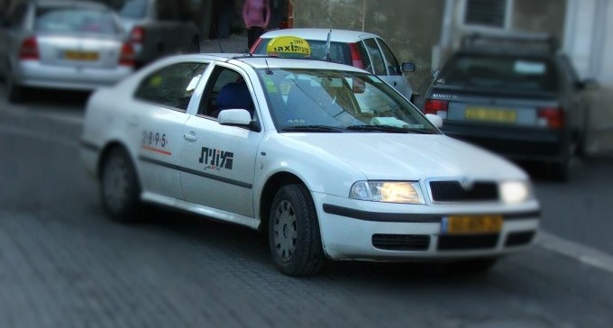 נס ערב החג: נהג מונית הציל חיי תינוק בפתח קניון