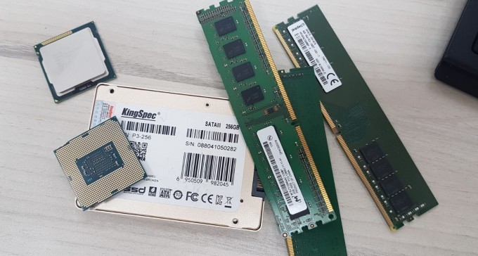 באר שבע: פירקו חלקים ממחשבים בכיתה ומכרו אותם