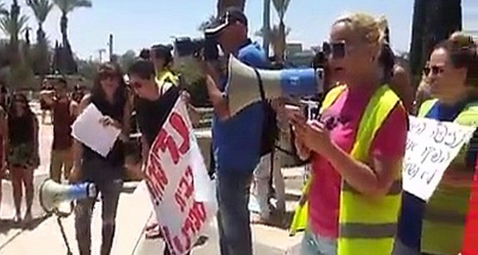 צפו: סטודנטיות בבן גוריון הפגינו נגד טיוח פרשיית הטרדות מיניות