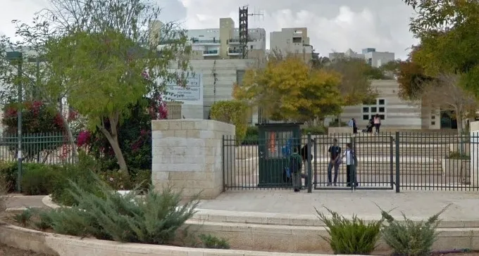 10 מאומתים לקורונה במקיף רגר, בית הספר נסגר