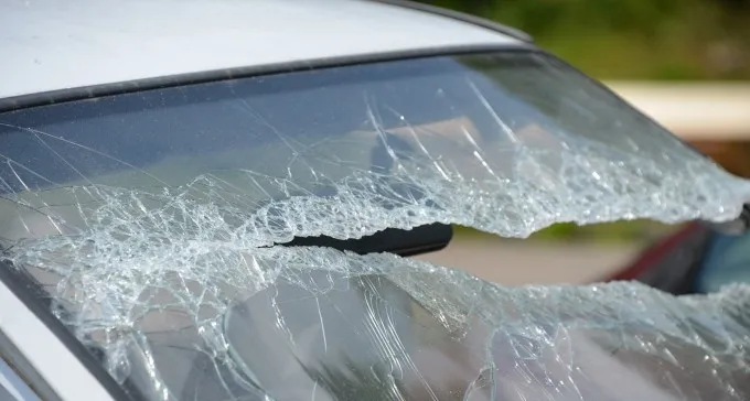 ילד ננעל ברכב בשכונת רמות, רכב עלה באש בתאונה בשכ' ד'