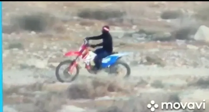 צפו: מרדף אחרי אופנוענים, מעצר קטין בפזורת לקיה