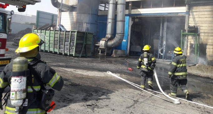 מפעל עלה באש בעמק שרה, הסיבה נחקרת