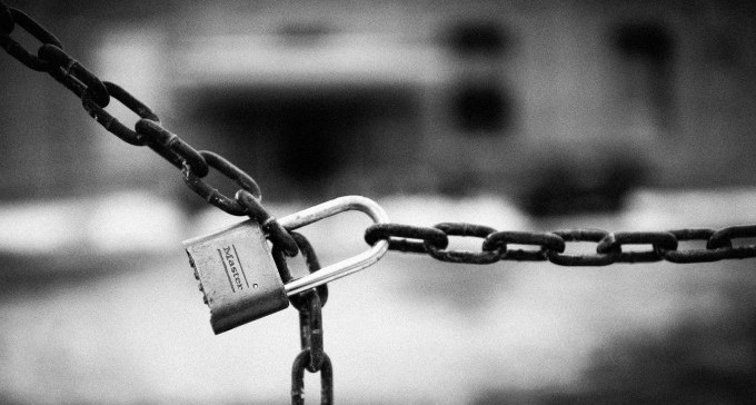 רהט: צווי סגירה לעסקים שהלינו והעסיקו שוהים בלתי חוקיים