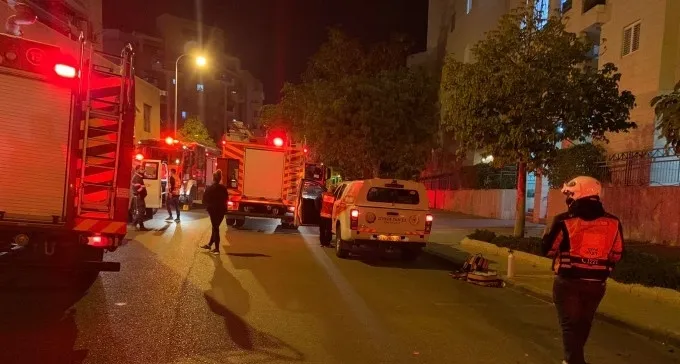 אישה נפצעה באורח קשה בשריפה בבית ברח' אשר ברש