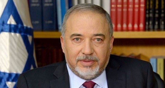 ליברמן הציג דרישותיו: ממשלה בלי ערבים; תחבורה ציבורית בשבת